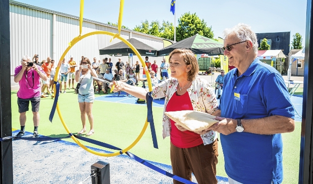 <p>De opening van de padelbanen, drie jaar geleden bij LTC Barneveld.</p>