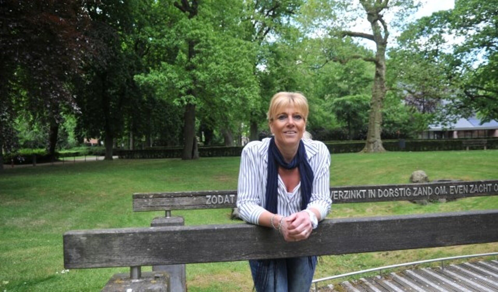 Isabelle Berns in het Dennenkamp park in Oosterbeek. Foto: gertbudding.nl