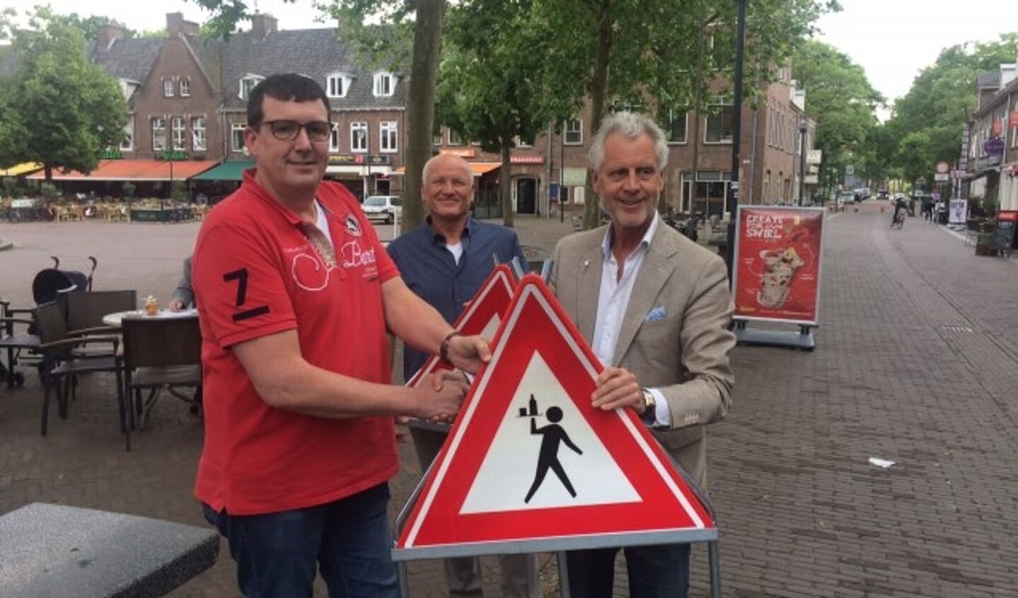 Vlnr: Erik van der Kolk, Tom Kool en wethouder Han ter Maat.
