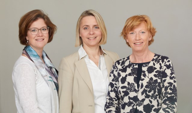 Marianka Brouwer, Sjoukje van Krimpen-Statema en Annemiek Ponten: uitvaartbegeleiders van Van Krimpen-Statema uitvaartzorg:
