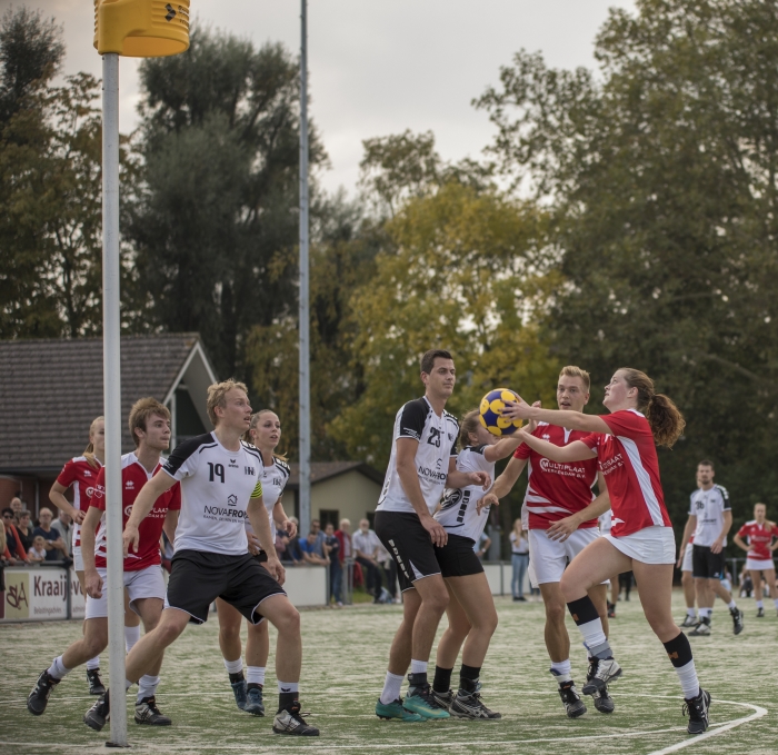 Een mooie actie van Anne Marie Mosterd aan de kant van Merwede/Multiplaat