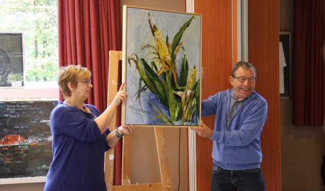 Stilleven of een portret. Het was allemaal te koop op de veiling van de jarige schildersvereniging De Vrije Kwasten.