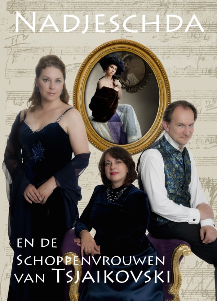 Nadjeschda En De Schoppenvrouwen Van Tsjaikovski De Russische Damesportretten Van De Soester Fotografe Nadjeschda Willems Gaan