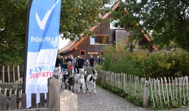 <p>Ook speelboerderij Elsenhove is rookvrij.</p>