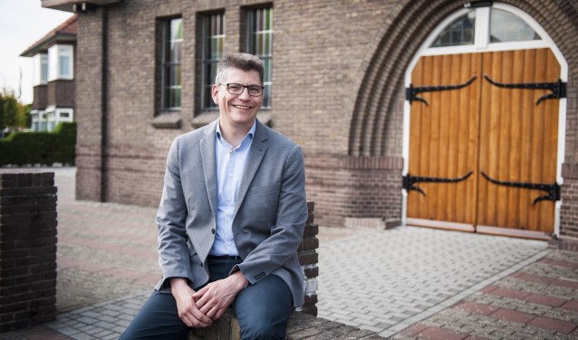 Dominee Alexander Veerman is onlangs begonnen in de Gereformeerde Kerk.