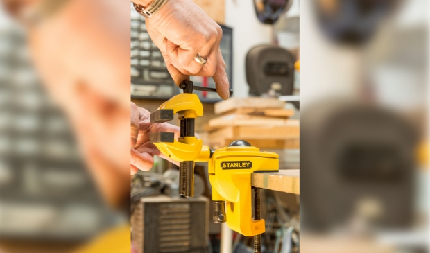 <p>Stanley Multi Grip 360° bankschroef.</p>