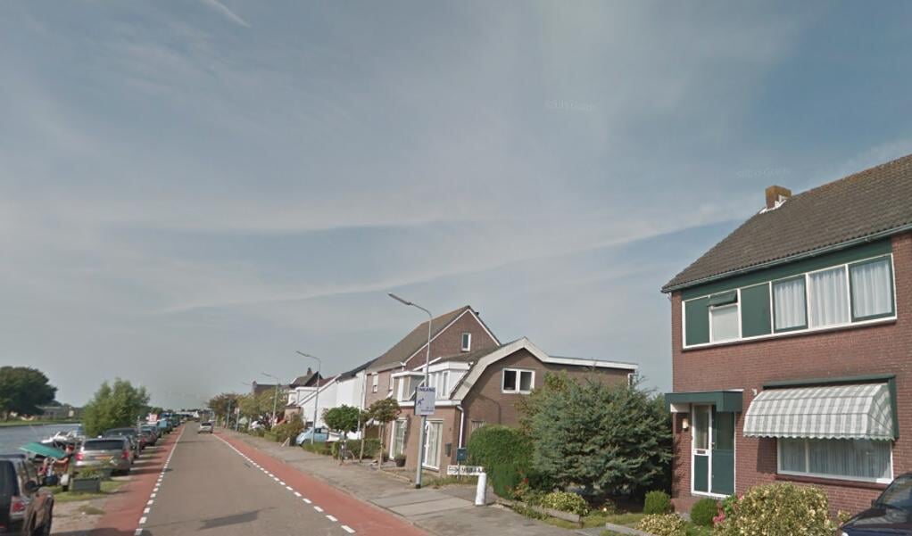 Op deze plek moet de nieuwe busbaan komen als het aan de provincie Noord-Holland ligt.