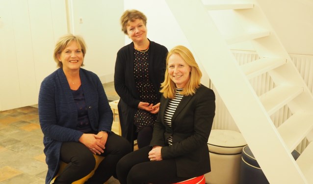 Marion Kroezen, Moniek van Mens en Marjolein Quekel vertellen alles over het (levens)testament en uitvaart.