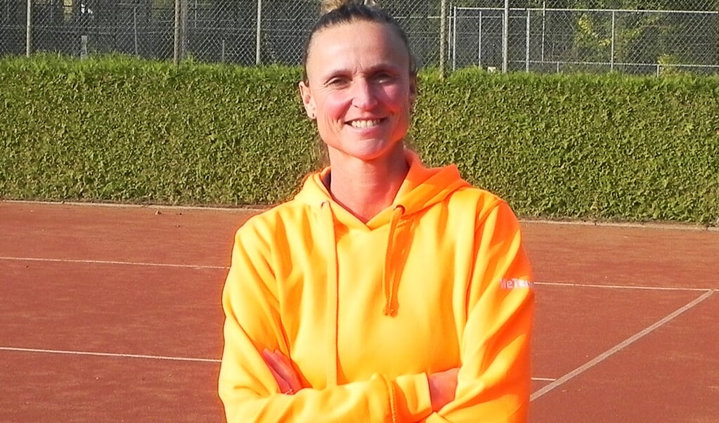 Stephanie Rottier heeft het prima naar haar zin in Houten bij tennisvereniging Atalanta.