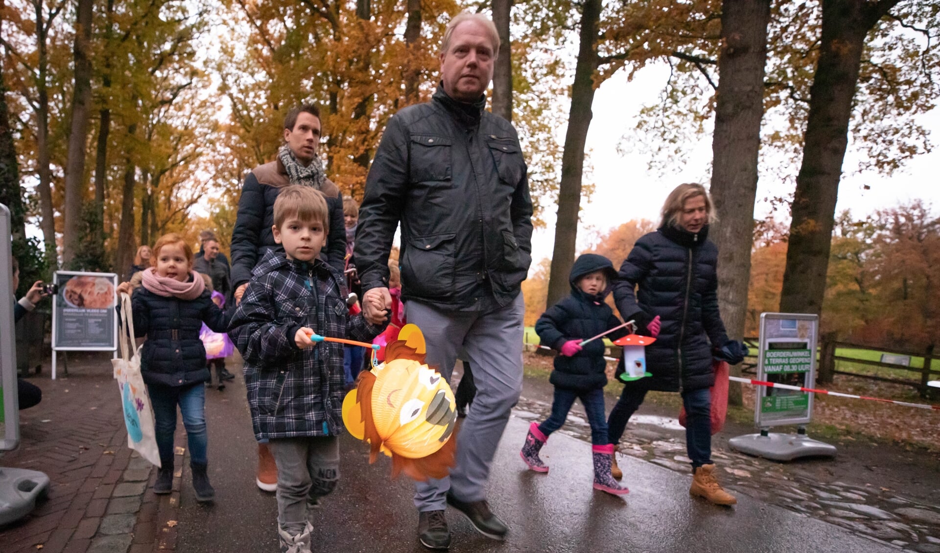 Donderdag gaan kinderen langs de deuren in Lage Vuursche.