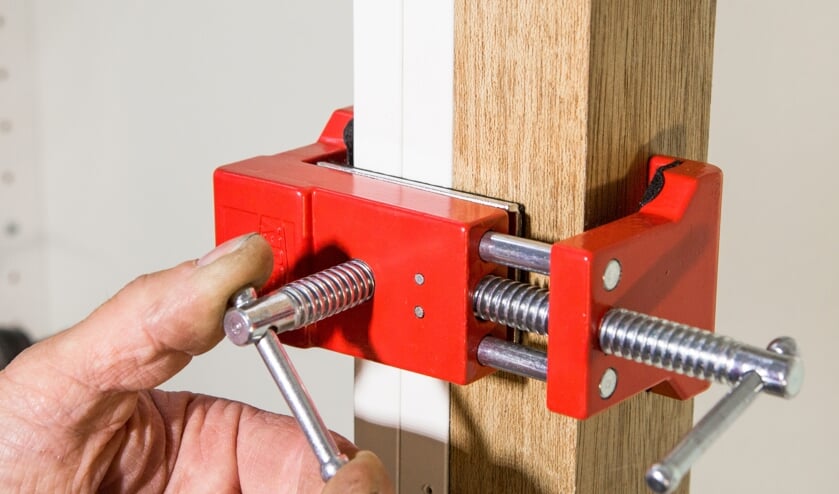 Frontframeklem FRZ12 van Bessey.