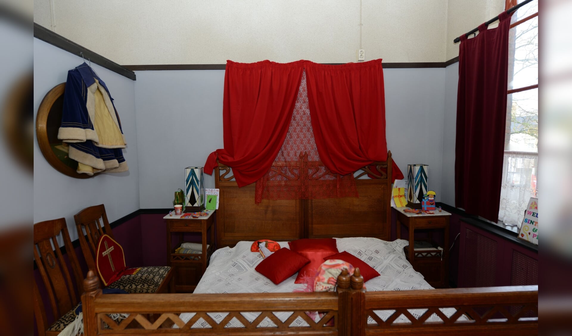 In deze slaapkamer rust de Sint deze weken uit van zijn lange nachten.
