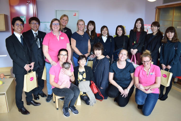 Japanse managers en pedagogisch medewerkers enthousiast na leerzaam bezoek aan SKH-kindercentrum ’t Groene eiland in Hoofddorp