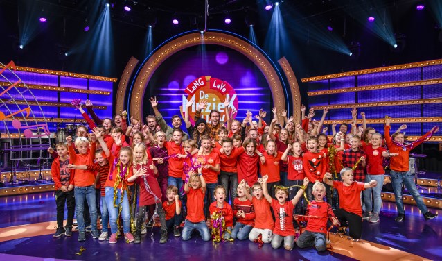 De leerlingen van de Aloysius in de studio.