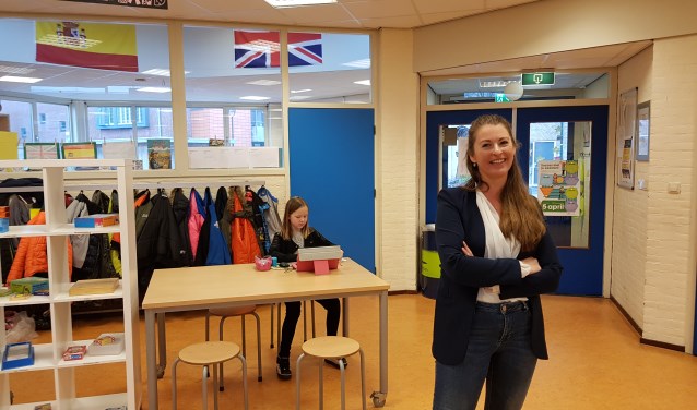 Schooldirecteur Anne Suijdendorp in de Dorpsbeuk.