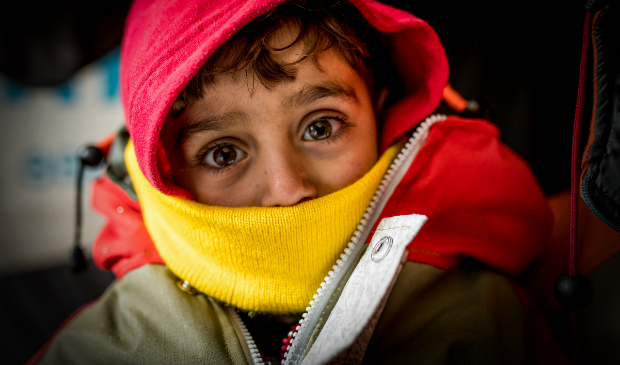 <p>Een Sheltersuit, een warme jas met aanritsbare slaapzak, maakt overleven in vrieskou mogelijk.</p>