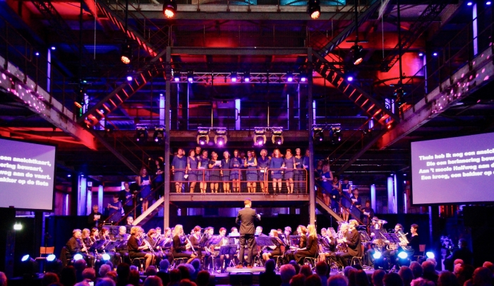 Eensgezinheid + Midway Joy Singers.