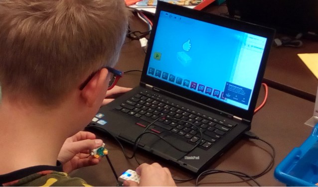 De bibliotheek van Scherpenzeel start met bijeenkomsten over programmeren.