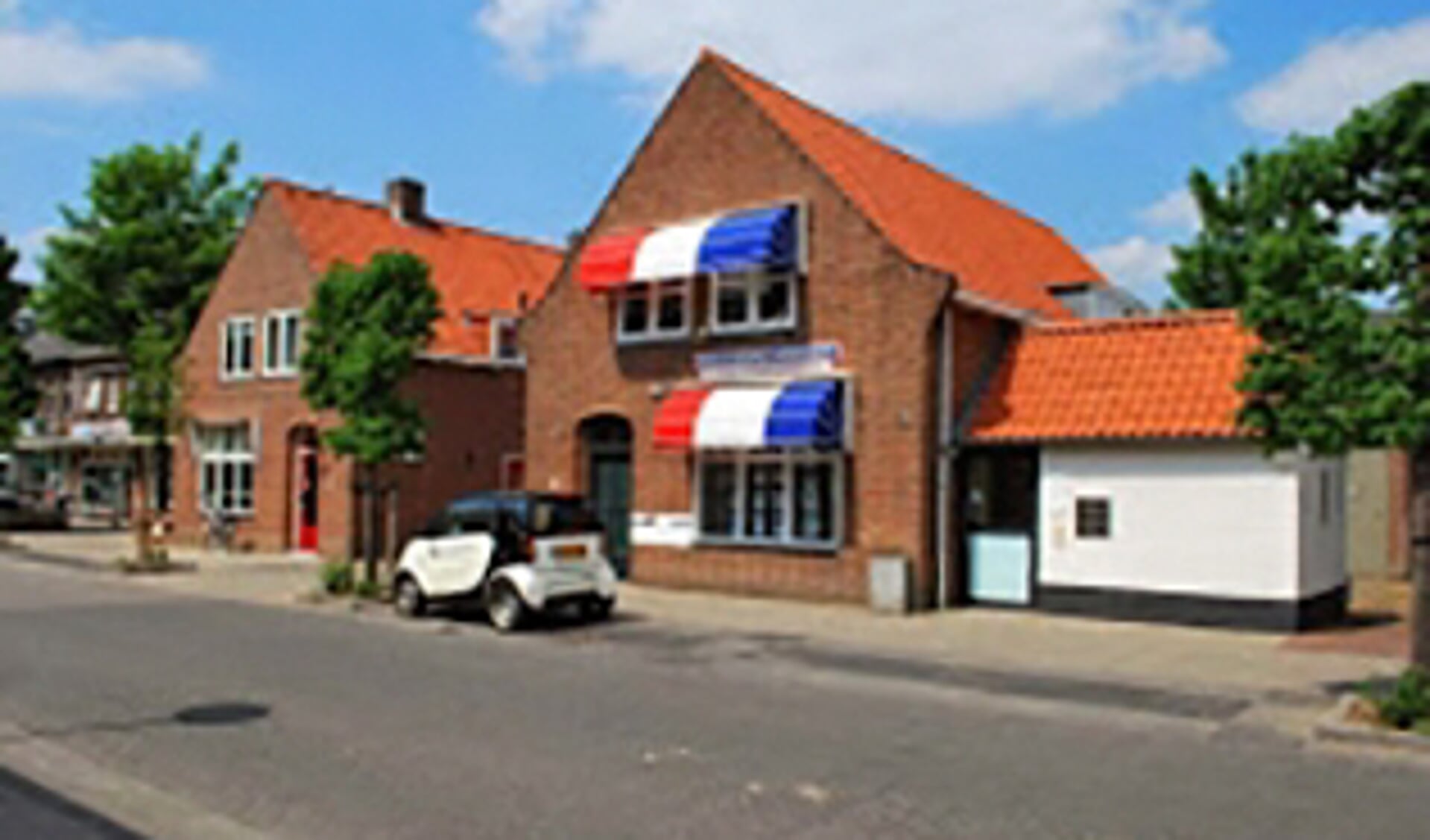 Tekelenburg & Advocaat is gevestigd aan de Dorpsstraat 251 in Scherpenzeel.