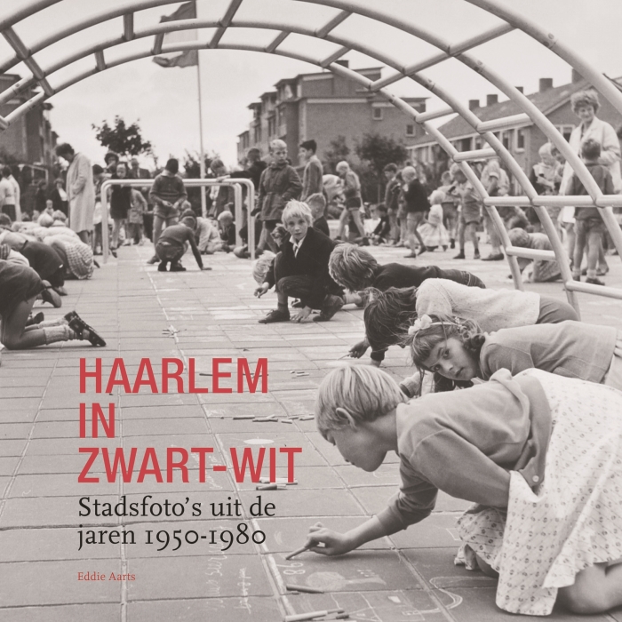 Omslag van het boek Haarlem in zwart-wit