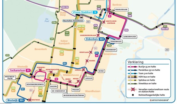 Route pendelbus 551 is met blauw aangegeven.