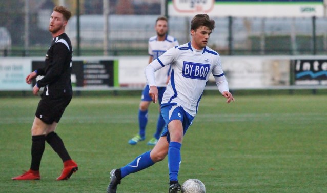 Maarten van de Groep veroorzaakte tegen Enter Vooruit een strafschop en kreeg ook nog eens de rode kaart. Toch won SDVB.