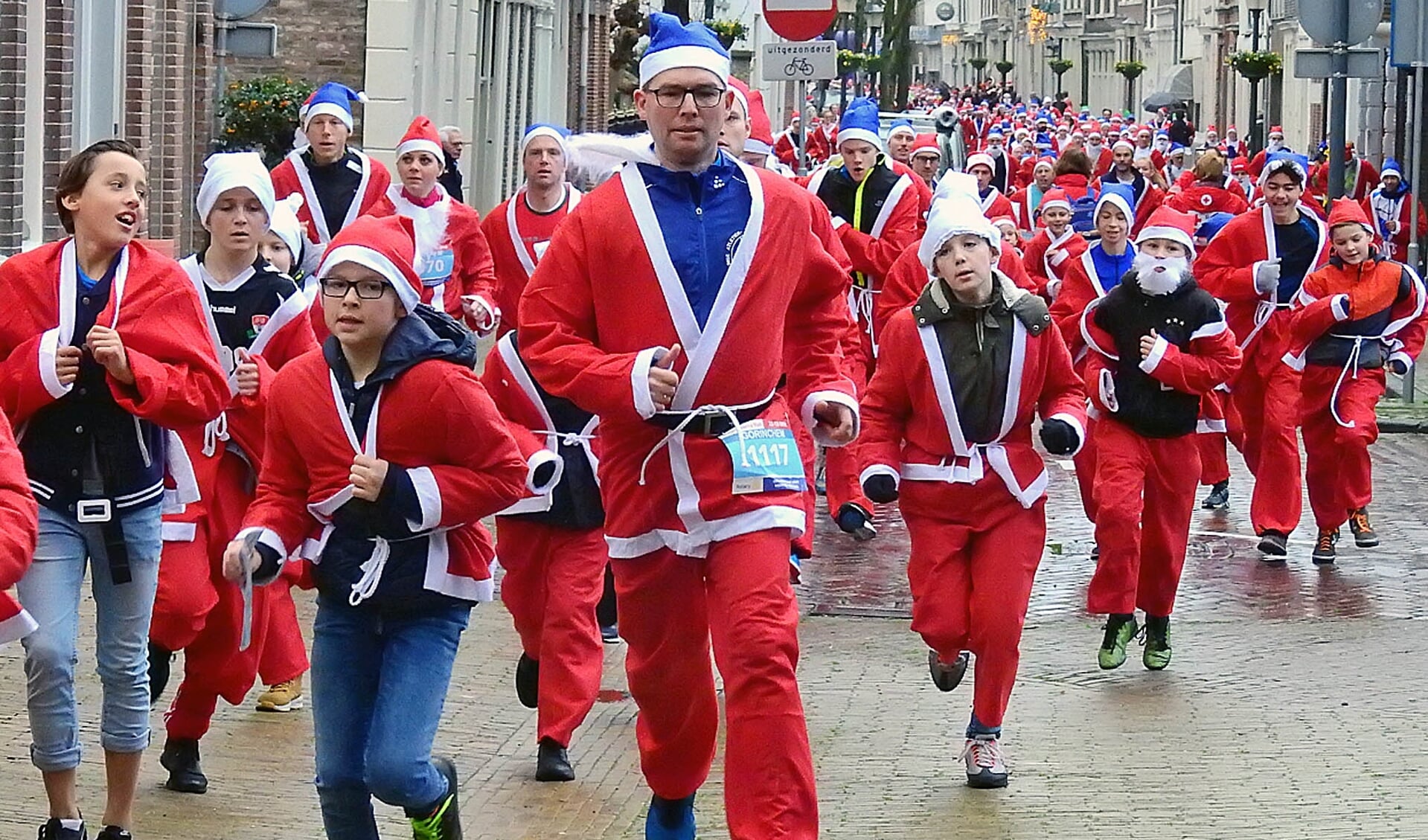 De elfde Rotary Santa Run in Gorinchem was weer een succes. 