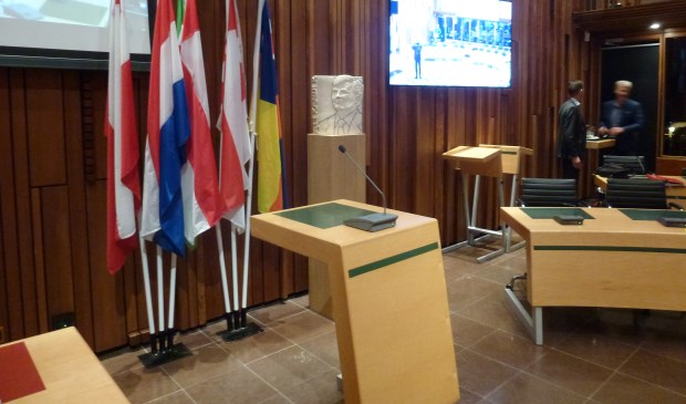 De inspreekmicrofoon in de raadszaal.