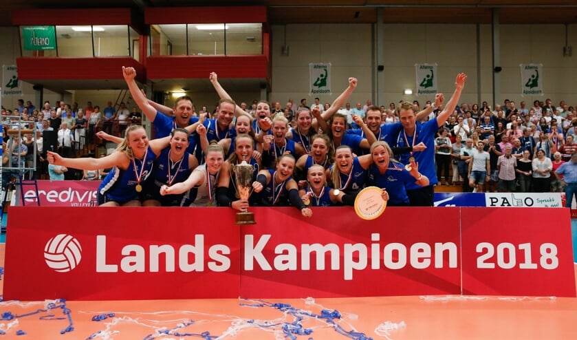 De dames van Sliedrecht Sport werden op 9 mei Landskampioen.