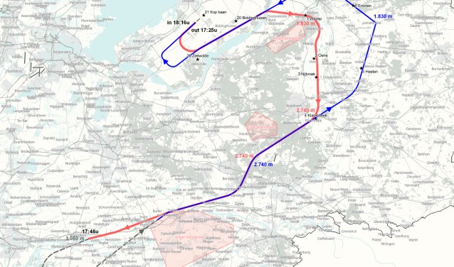 Archieffoto van de belevingsvlucht eerder dit jaar. De route onder Rhenen, tussen Wageningen/Renkum en langs Ede is gepland op 2740 meter hoogte.