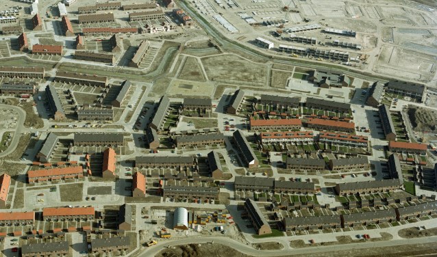 De bouw van de wijk De Haag rond 1983.