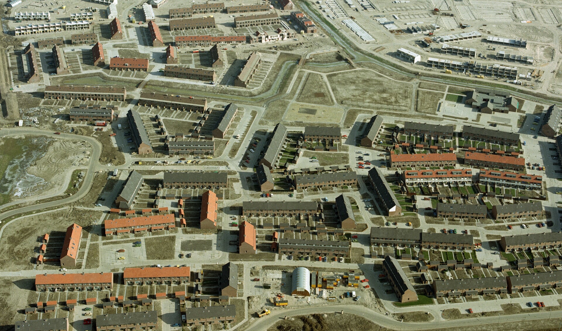 De bouw van de wijk De Haag rond 1983.