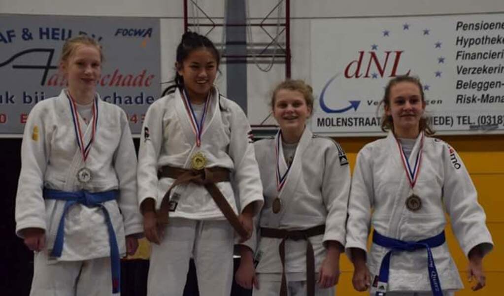 Abigail naar NK-18 judo