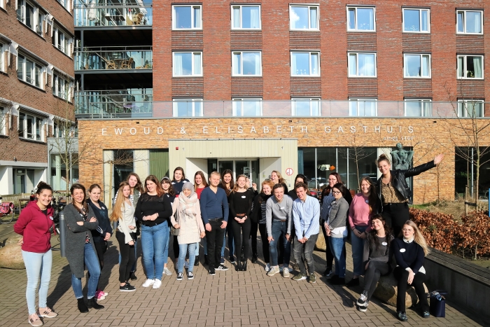 De enthousiaste groep stagiaires