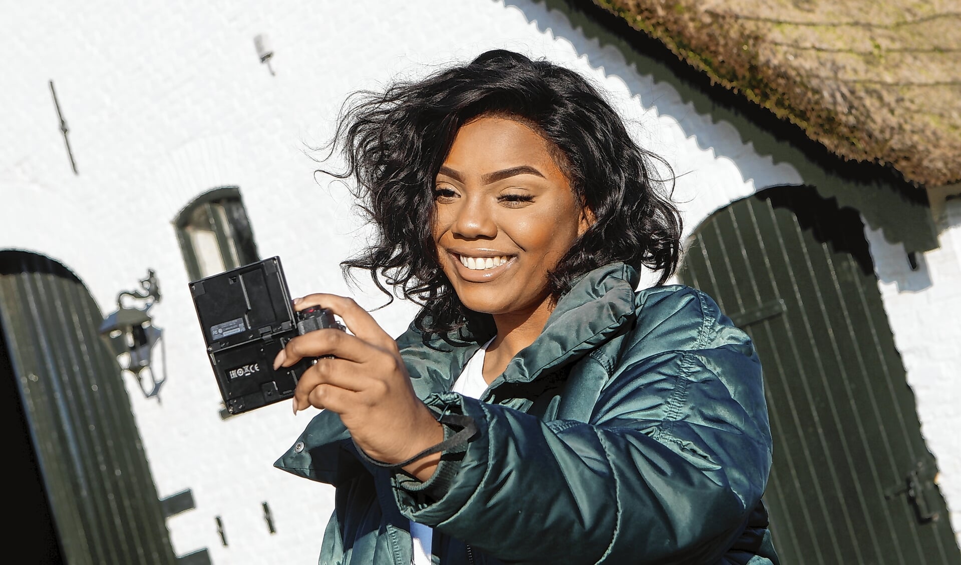 Barneveldse vlogger Vonneke Bonneke filmt bijna álles van haar leven - Barneveldse Krant | Nieuws uit de regio Barneveld