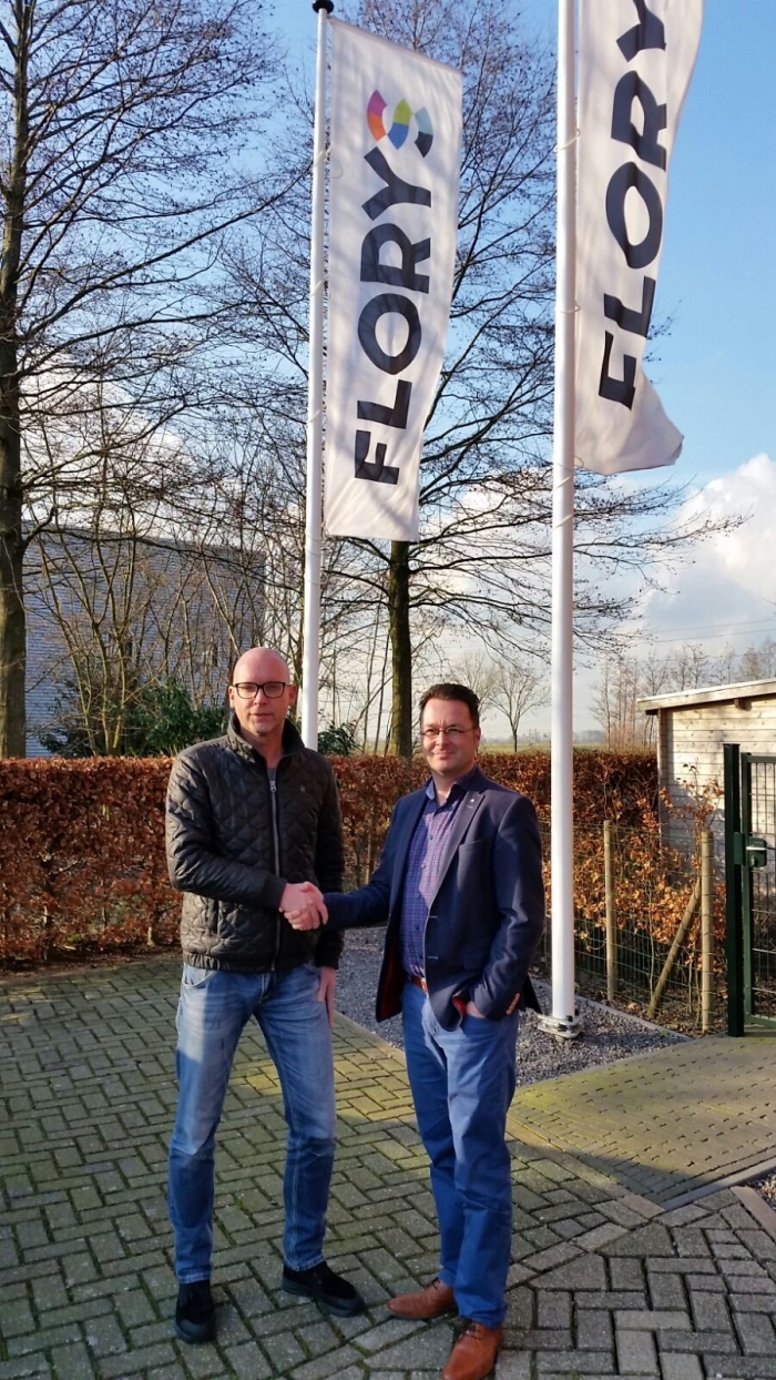Marco Visser (directeur Florys financieel) en Michel Kraaijeveld (sponsor commissie SKC Merwede/Multiplaat)