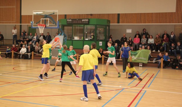 Dit jaar strijden 20 teams komende maandag in de sporthal van IJmuiden-oost.