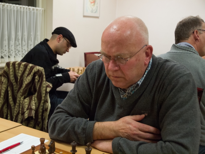 Routinier Peter de Voogd wint