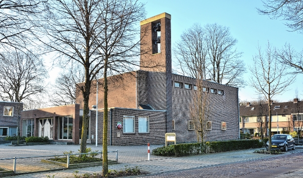 <p>De Maranathakerk aan de Hertenlaan van de hervormde gemeente Lunteren.</p>