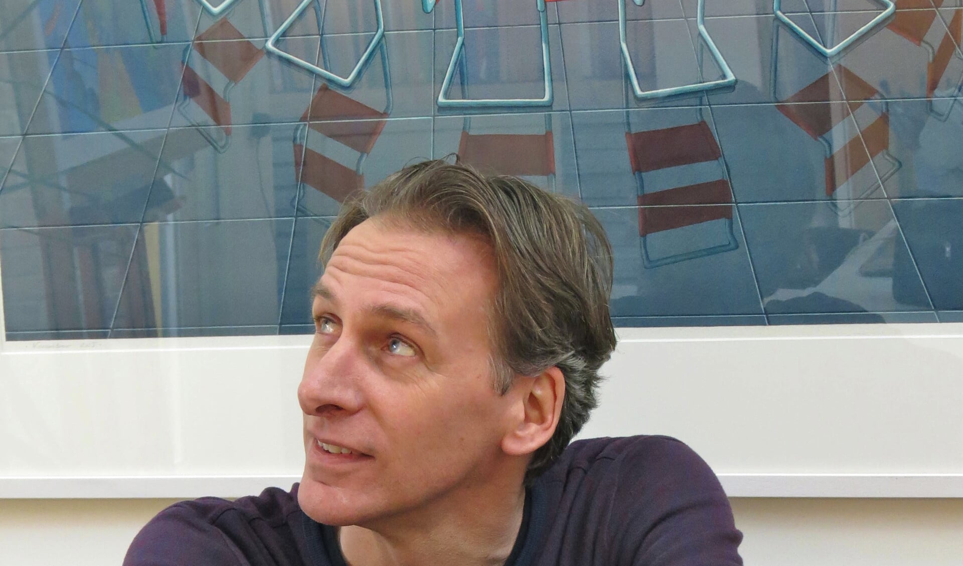 Herman Kuypers intrigeert met aquarellen met gewone stoelen