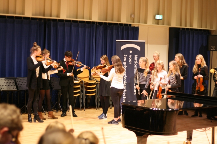 uitvoering van een 'Musical Postcard' tijdens het Nationaal Concours voor Jeugdsymfonieorkesten