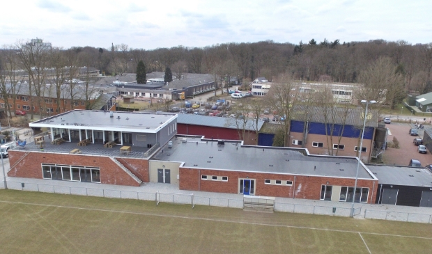 <p>De kantine van SDV Barneveld en het dakterras blijven zaterdag volledig gesloten.</p>