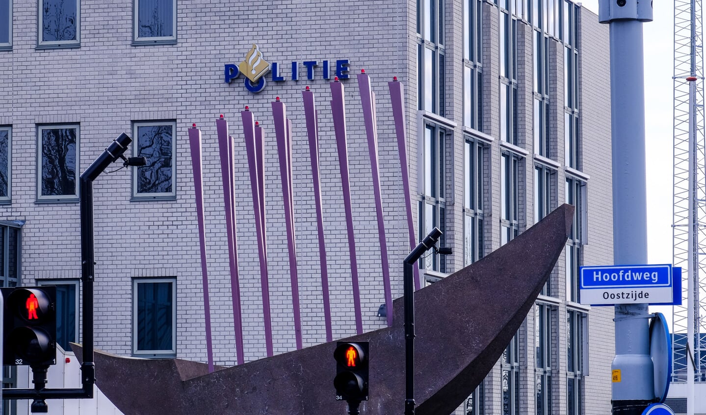 Het politiebureau aan de Hoofdweg.