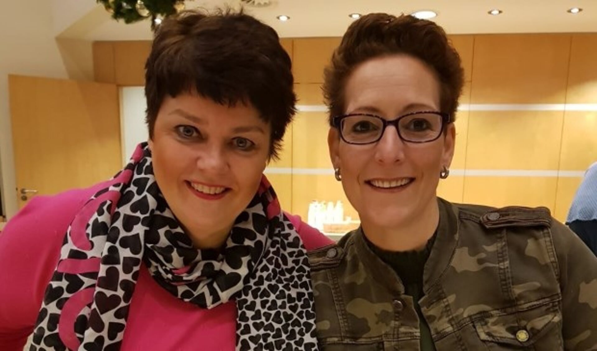 Marjanne Lafère en Arieta Hoek zijn al maanden bezig met de verwendag voor (ex)kankerpatiënten. (Foto: PR)
