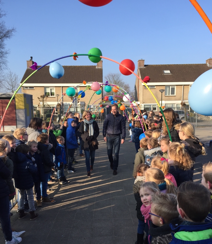 Een feestelijk onthaal voor meester Henk