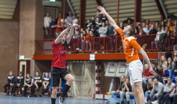 De toekomstplannen voor de locatie van De Korf gaan voorlopig even in de ijskast. Met 190.000 euro moet het sportcentrum de komende acht jaar overeind zien te blijven.