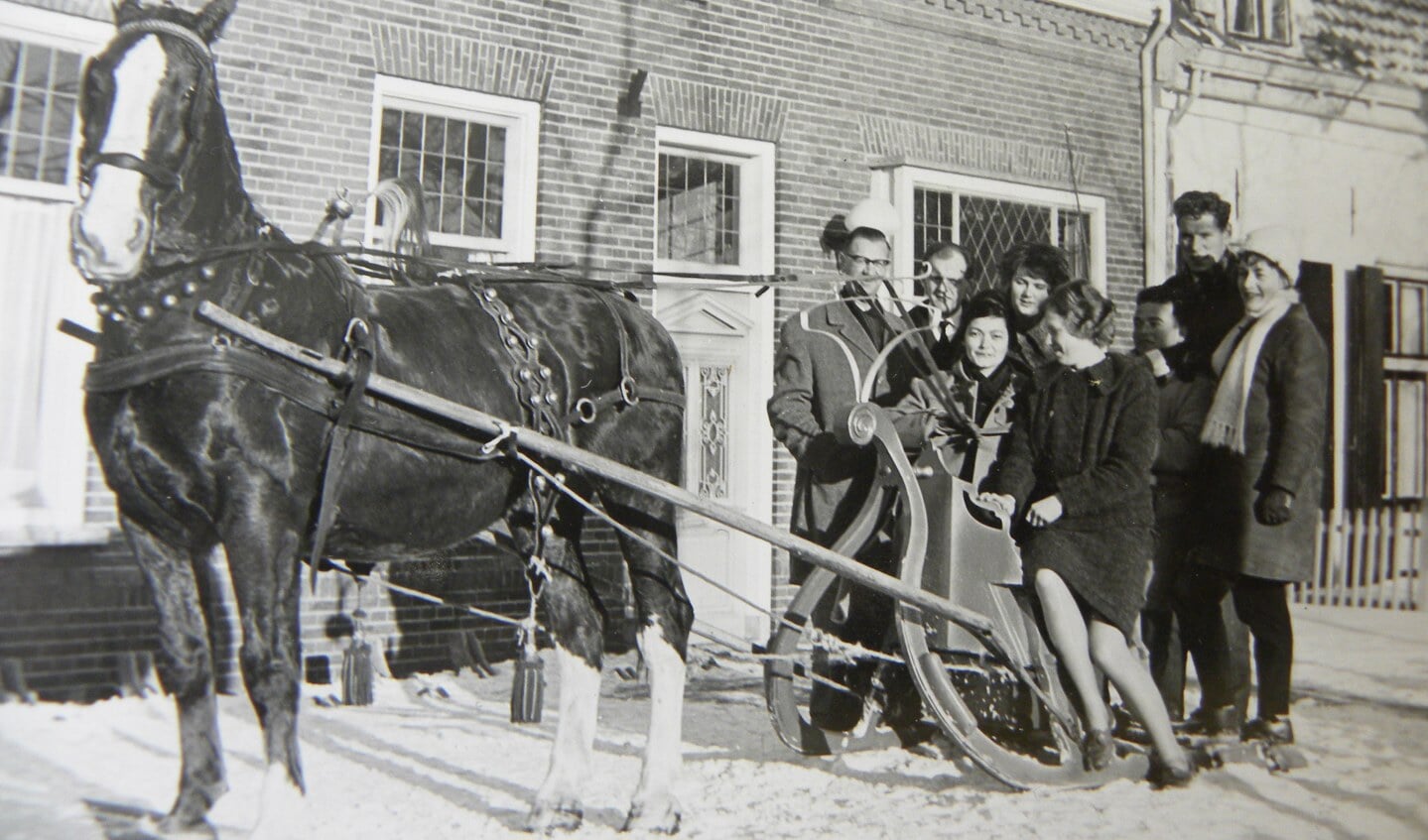 Met de arrenslee naar het dorp (1963)