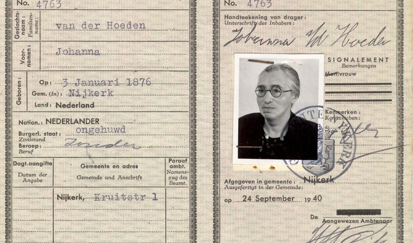 Johanna van der Hoeden was de eerste Joodse Nijkerkse die op transport werd gesteld naar Sobibor. Ze werd vergast op 16 april 1943.