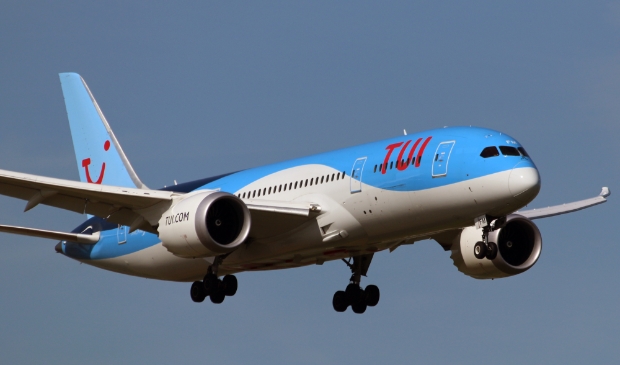 <p>Legen vliegtuigen tussen Schiphol en Eindhoven.</p>