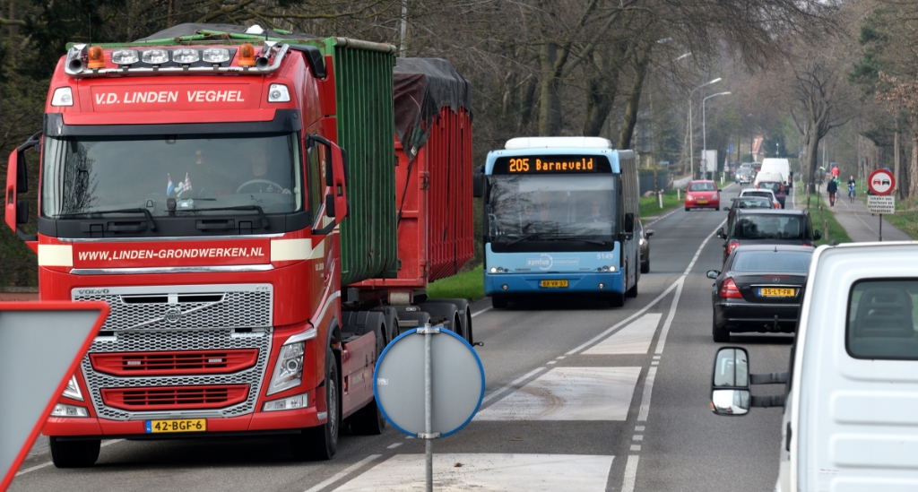 <p>De N303 en de Voorthuizerstraat zijn in Putten de drukste wegen.</p>